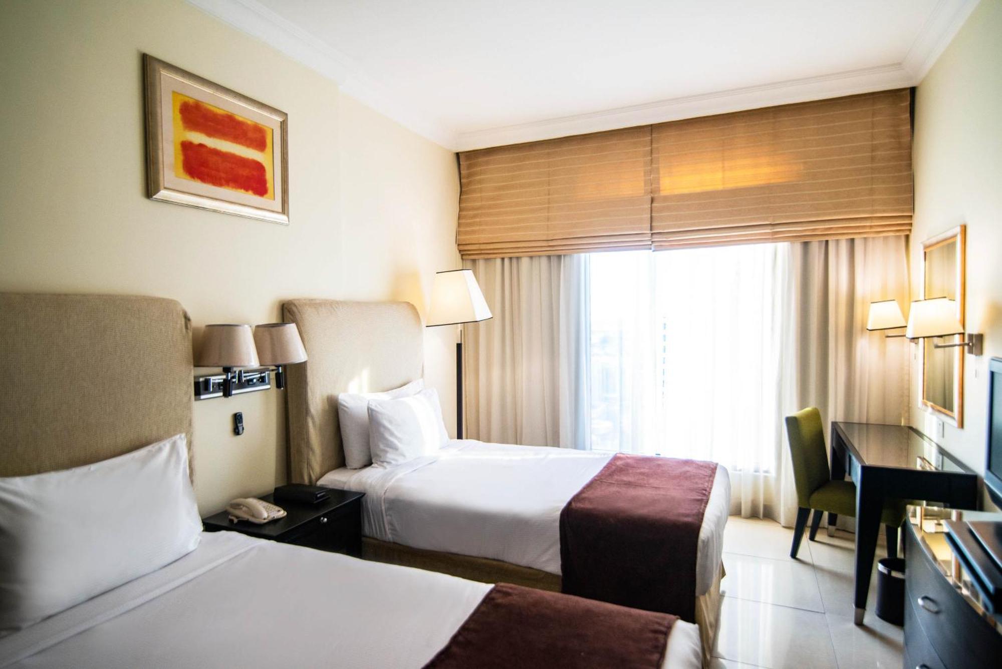 Mercure Dubai Barsha Heights Hotel Suites And Apartments Eksteriør bilde