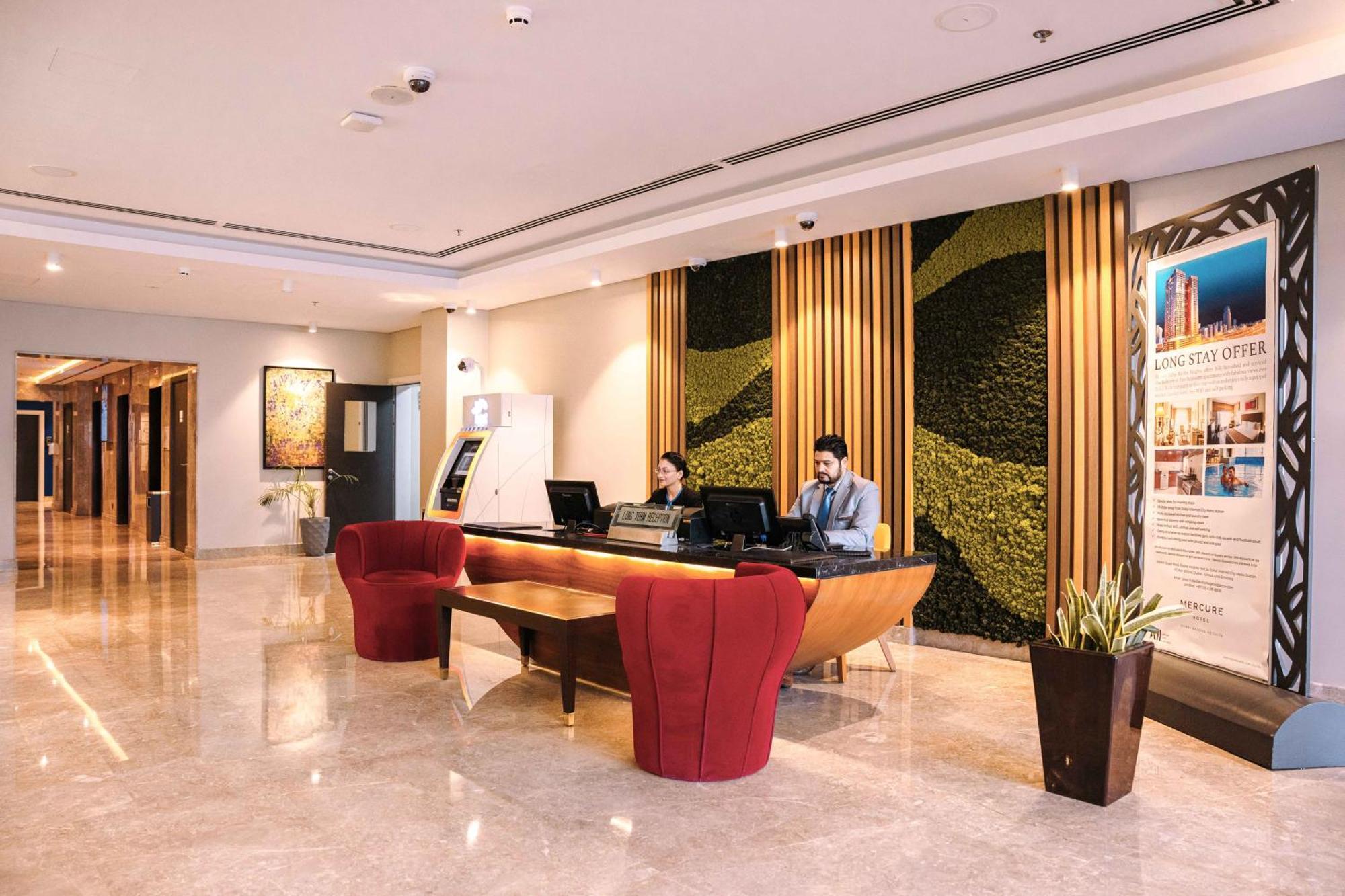 Mercure Dubai Barsha Heights Hotel Suites And Apartments Eksteriør bilde