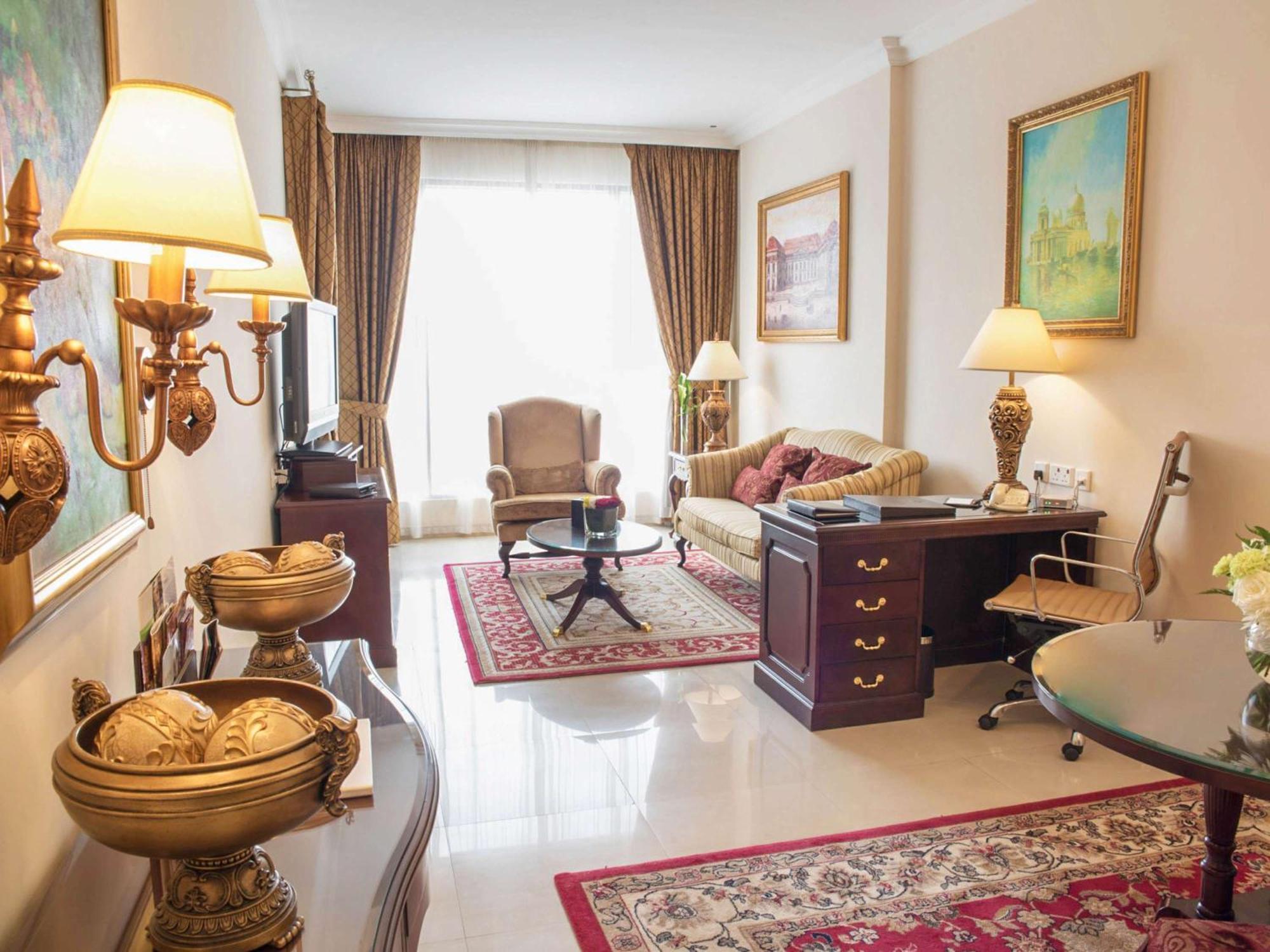 Mercure Dubai Barsha Heights Hotel Suites And Apartments Eksteriør bilde