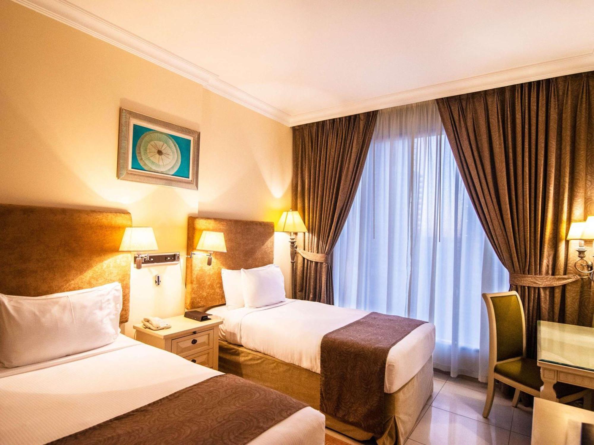 Mercure Dubai Barsha Heights Hotel Suites And Apartments Eksteriør bilde